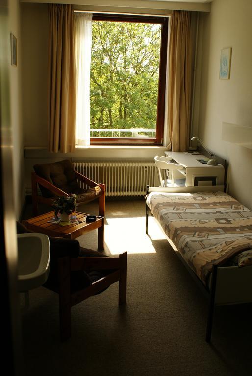 Hotel Domstad Utrecht Oda fotoğraf
